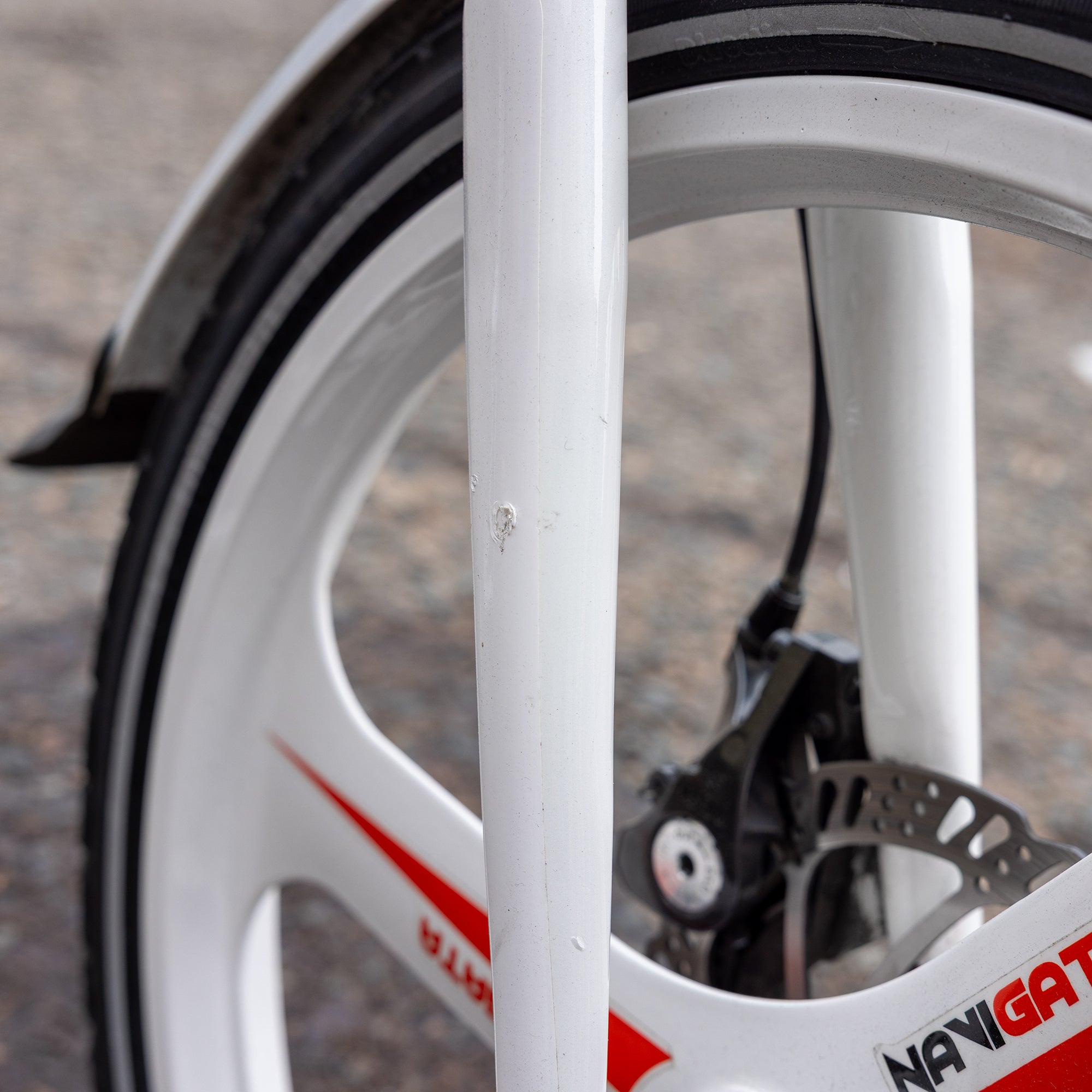 Pedibal Navigata CitE - White 'Refurbished' with 550 miles - DVSA Certified Throttle