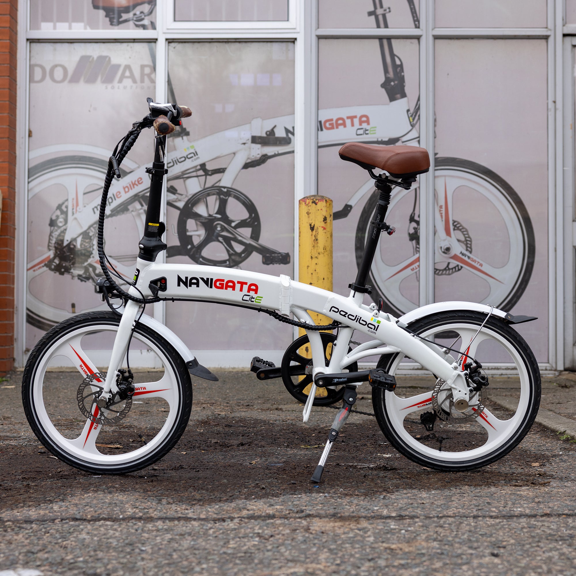 Pedibal Navigata CitE - White 'Refurbished' with 550 miles - DVSA Certified Throttle