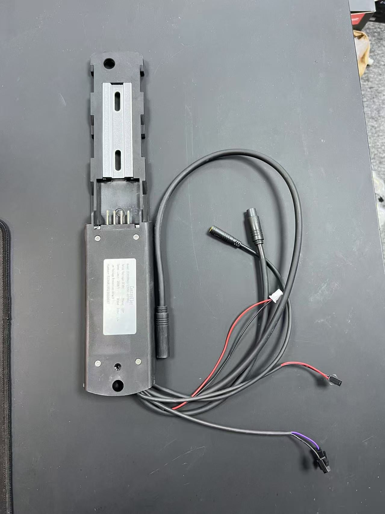 Pedibal Cruiza Internal electronic management controller & caddy (MKI SW900)