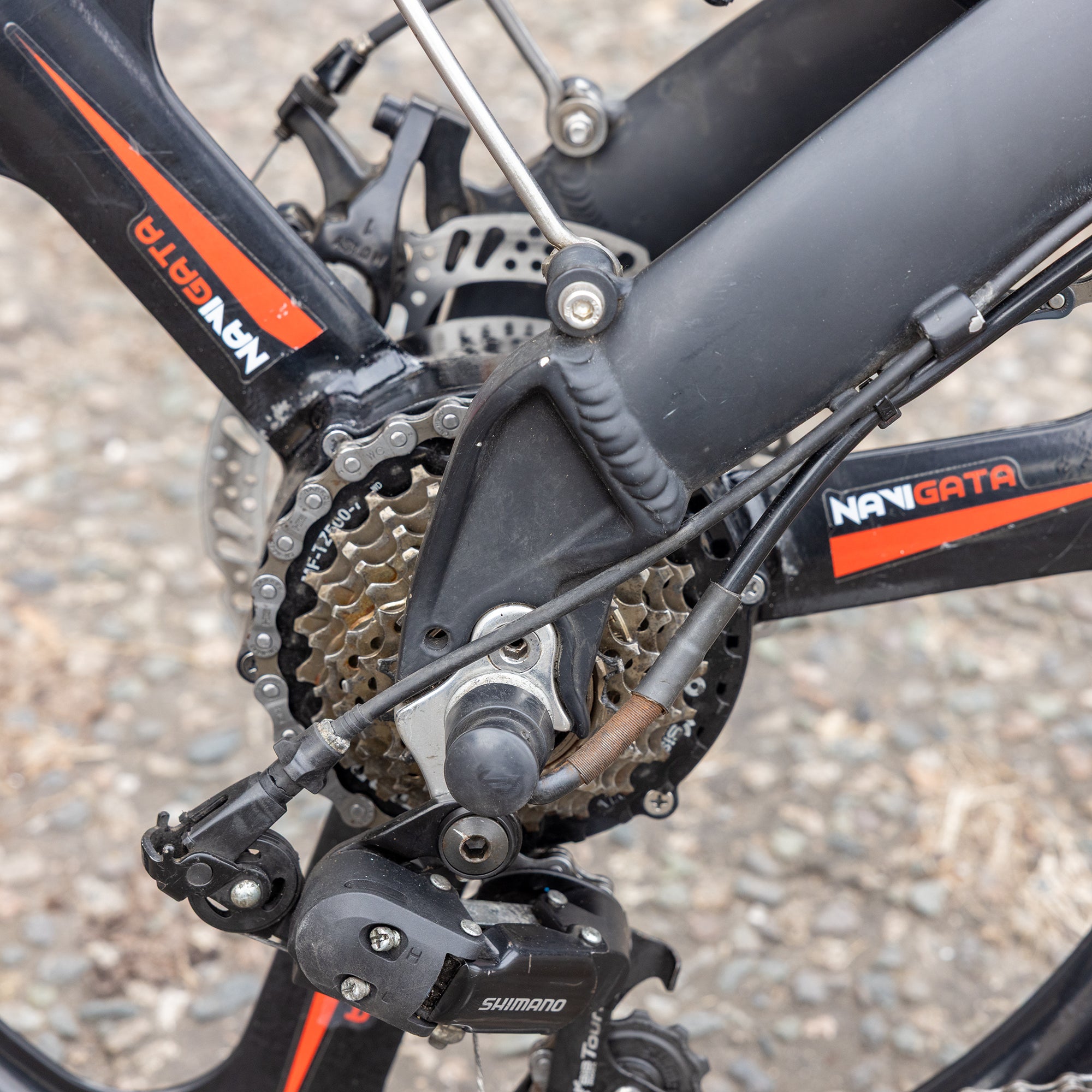 Pedibal Navigata CitE - Black 'Refurbished' with 785 miles - DVSA Certified Throttle