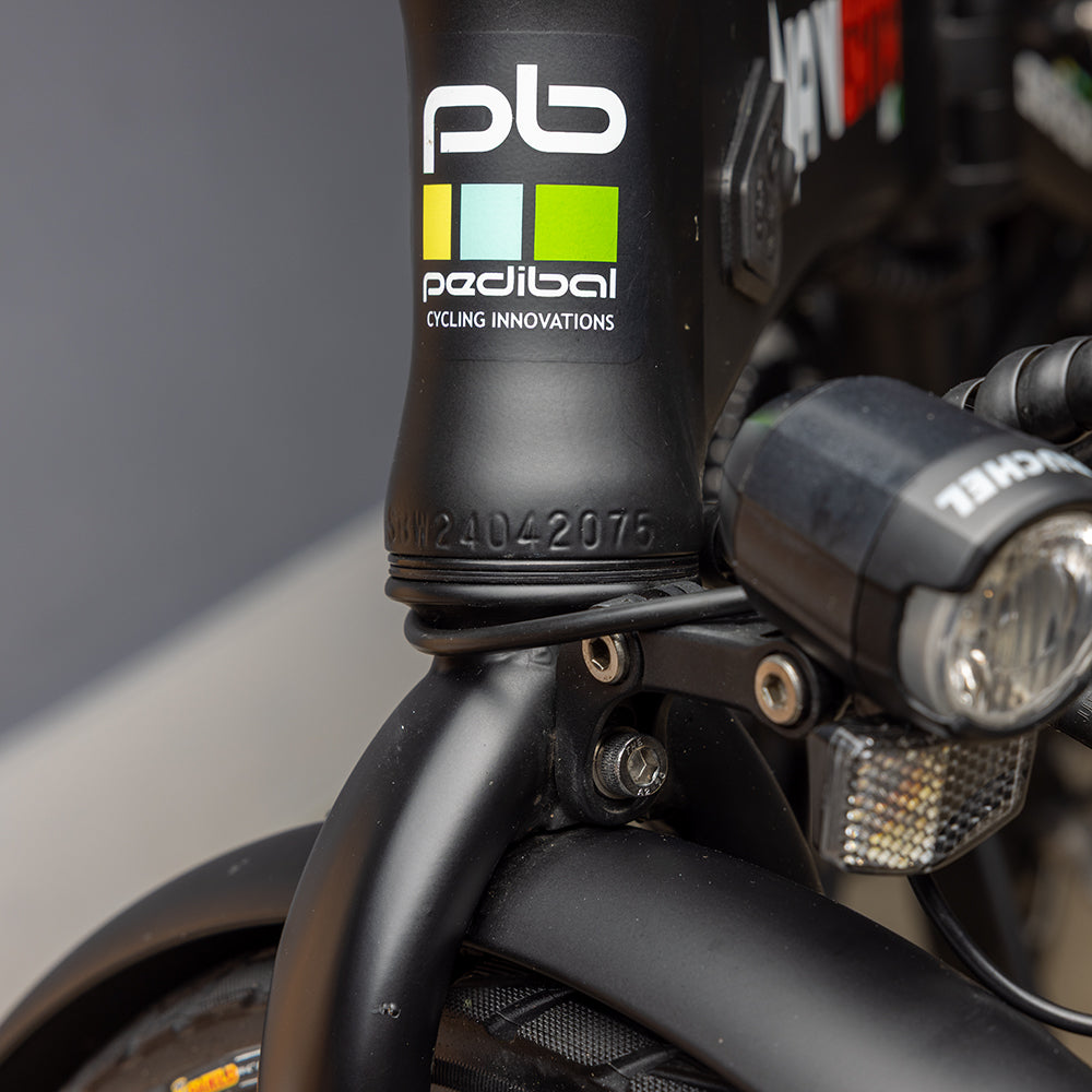 Pedibal Navigata MKII - Black 'Refurbished' with 208 miles - DVSA Certified Throttle