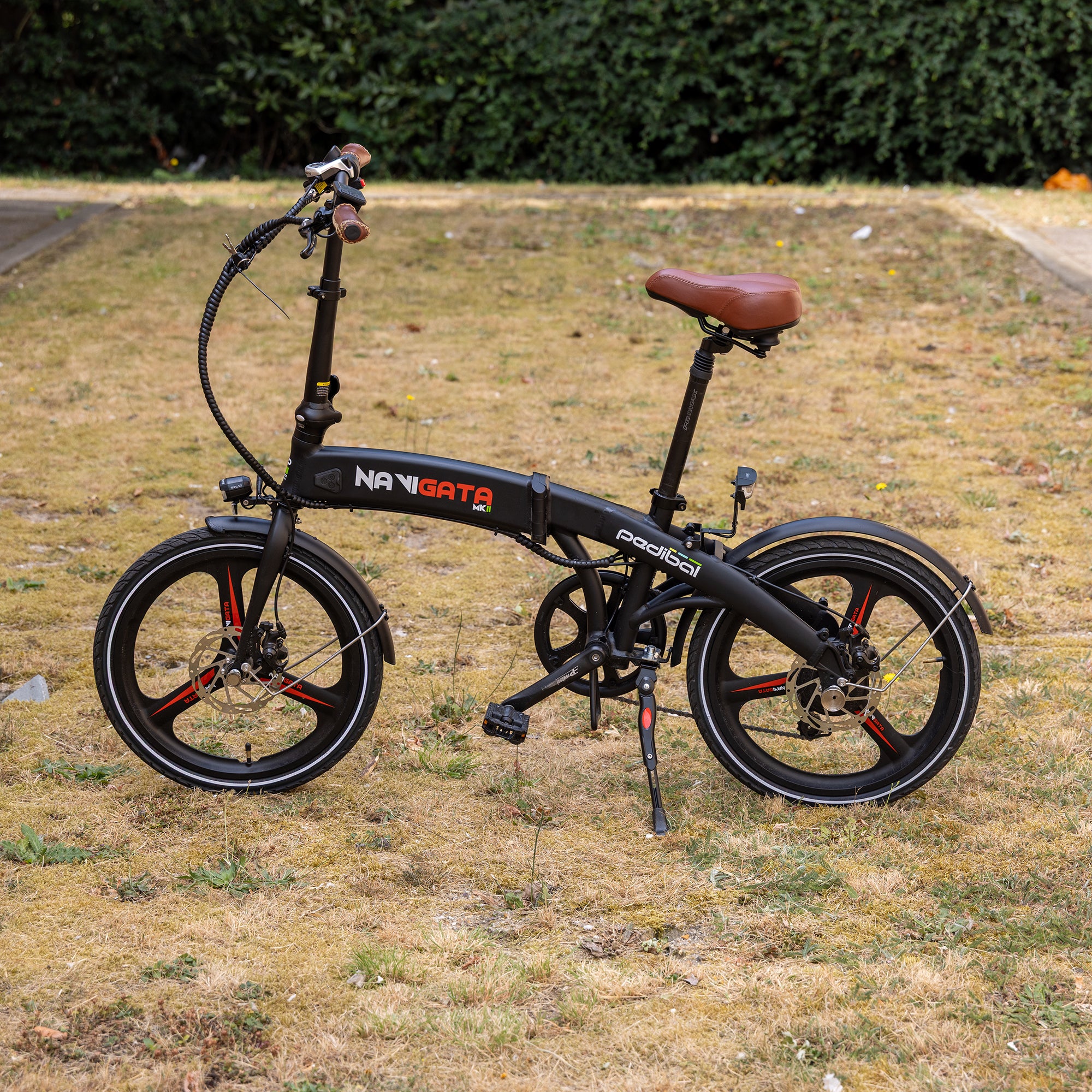 Pedibal Navigata MKII - Black 'Refurbished' with 158miles - DVSA Certified Throttle
